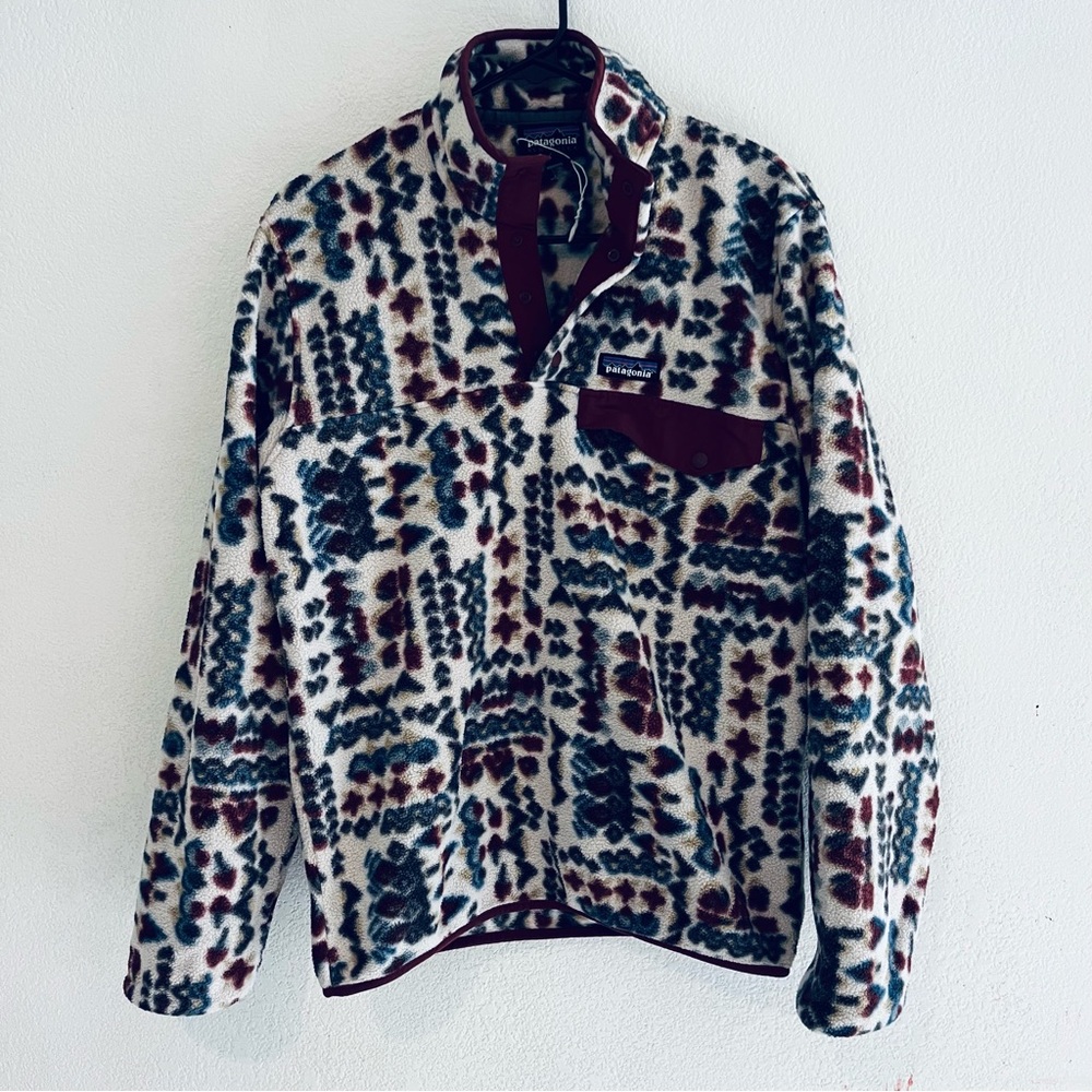 Patagonia synchilla size XS fleece Aztec print sweater